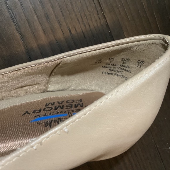 Black and Tan heels Life Stride heels size 6 - Picture 7 of 8